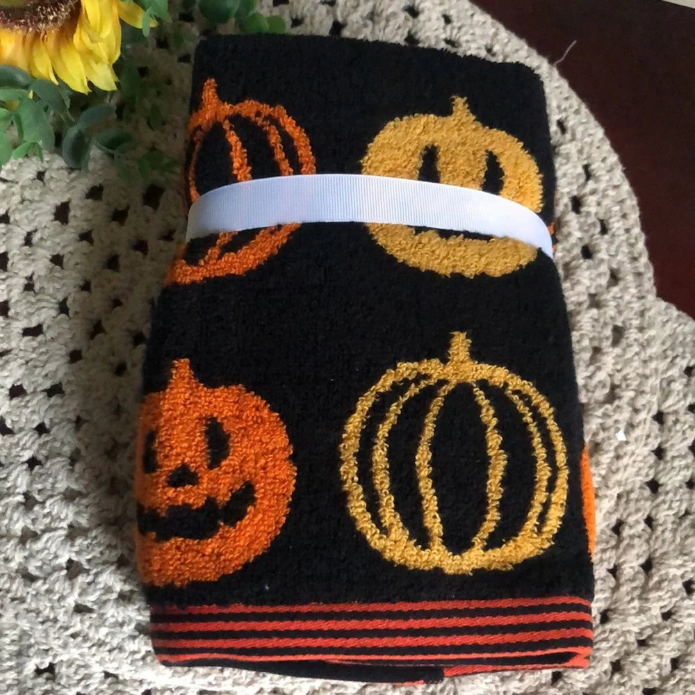 CH Style Halloween Pumpkin Hand Towels